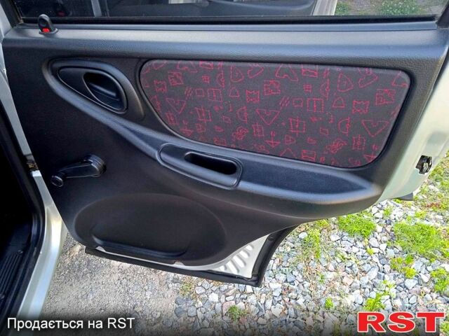 Шевроле Нива, объемом двигателя 1.7 л и пробегом 70 тыс. км за 5100 $, фото 6 на Automoto.ua