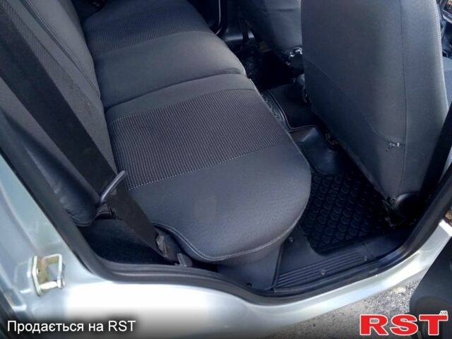 Шевроле Нива, объемом двигателя 1.7 л и пробегом 70 тыс. км за 5100 $, фото 5 на Automoto.ua