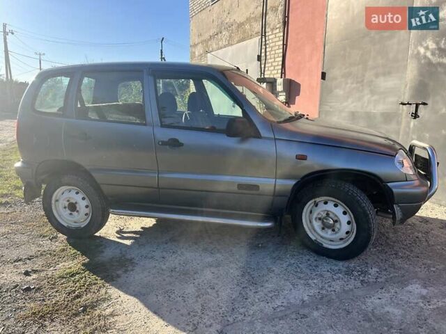 Шевроле Нива, объемом двигателя 1.7 л и пробегом 270 тыс. км за 3000 $, фото 1 на Automoto.ua
