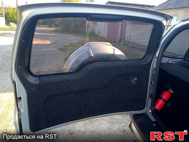 Шевроле Нива, объемом двигателя 1.7 л и пробегом 70 тыс. км за 5100 $, фото 2 на Automoto.ua