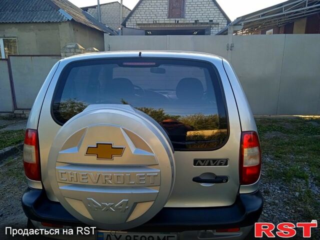 Шевроле Нива, объемом двигателя 1.7 л и пробегом 70 тыс. км за 5100 $, фото 1 на Automoto.ua