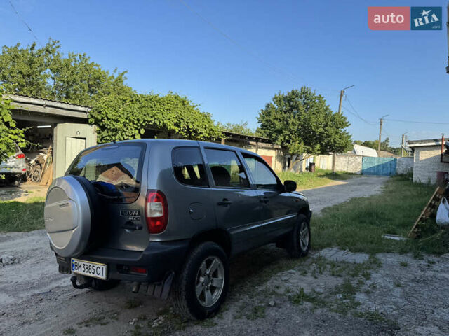 Шевроле Нива, объемом двигателя 1.7 л и пробегом 157 тыс. км за 4200 $, фото 4 на Automoto.ua