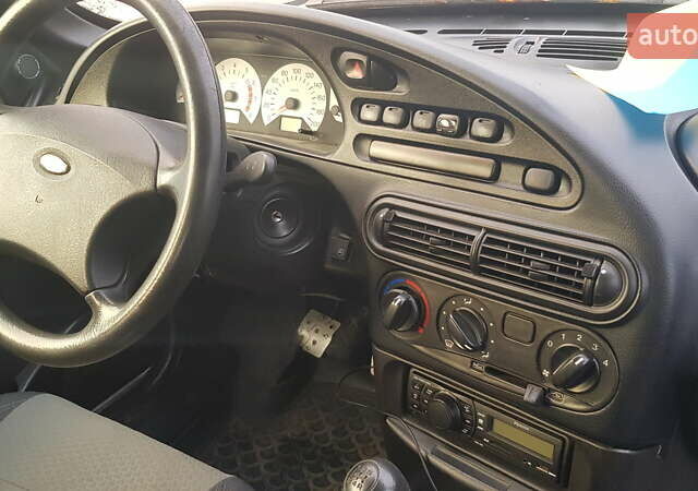 Шевроле Нива, об'ємом двигуна 1.7 л та пробігом 161 тис. км за 4100 $, фото 13 на Automoto.ua