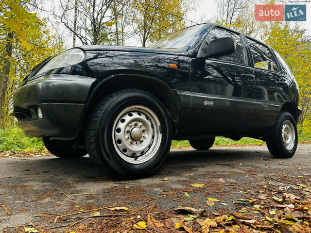 Шевроле Нива, объемом двигателя 0 л и пробегом 176 тыс. км за 3600 $, фото 13 на Automoto.ua