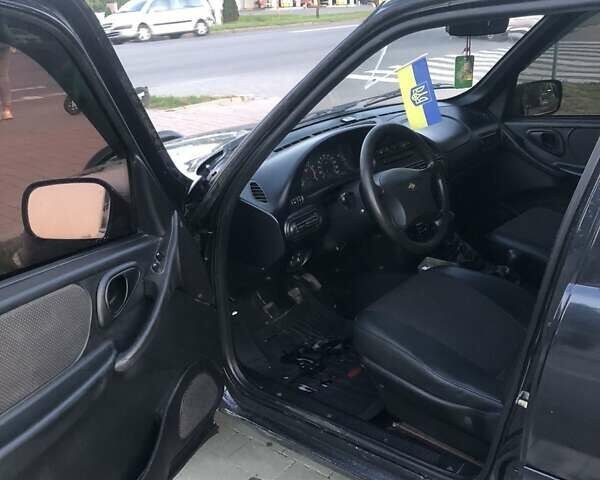 Шевроле Нива 2007 у Хмельницькому на Automoto.ua Шевроле Нива, об'ємом двигуна 1.7 л та пробігом 157 тис. км за 3500 $, фото 4 на Automoto.ua