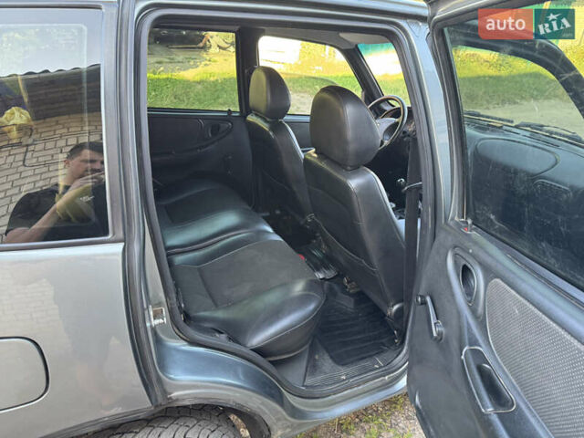 Шевроле Нива, объемом двигателя 1.7 л и пробегом 157 тыс. км за 4200 $, фото 6 на Automoto.ua