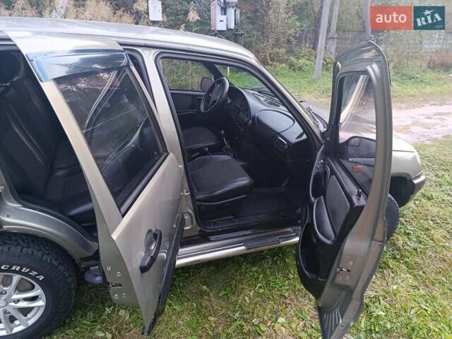 Шевроле Нива, объемом двигателя 0 л и пробегом 170 тыс. км за 4000 $, фото 6 на Automoto.ua