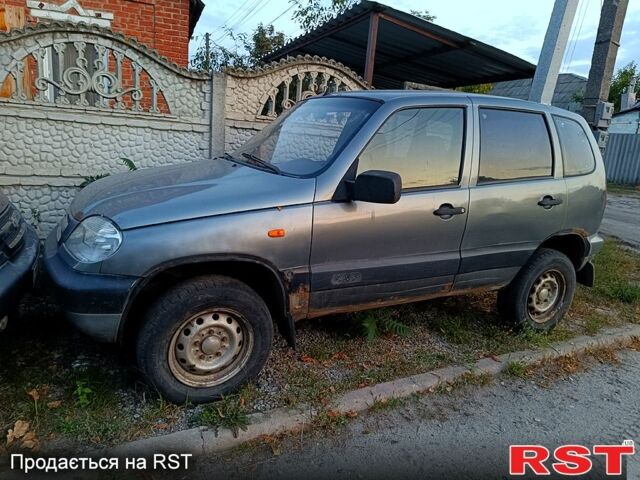 Шевроле Нива, объемом двигателя 1.7 л и пробегом 220 тыс. км за 1500 $, фото 5 на Automoto.ua