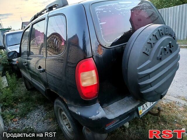 Шевроле Нива, объемом двигателя 1.7 л и пробегом 220 тыс. км за 1500 $, фото 2 на Automoto.ua