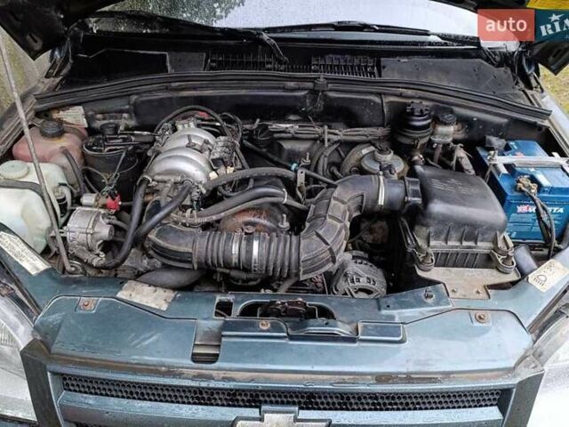 Шевроле Нива, объемом двигателя 1.7 л и пробегом 164 тыс. км за 3800 $, фото 8 на Automoto.ua