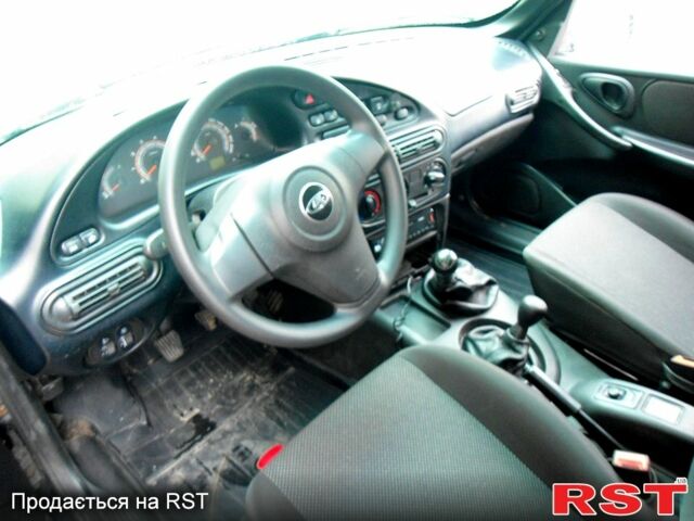 Шевроле Нива, об'ємом двигуна 1.7 л та пробігом 30 тис. км за 4200 $, фото 4 на Automoto.ua