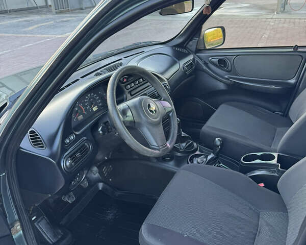 Шевроле Нива, объемом двигателя 0 л и пробегом 138 тыс. км за 3950 $, фото 15 на Automoto.ua