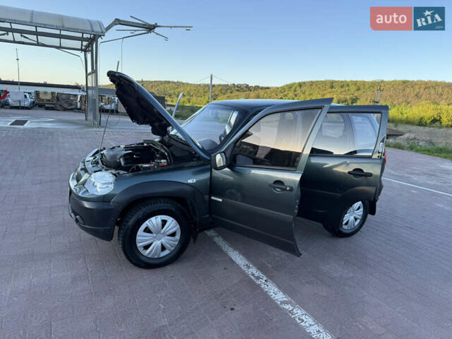 Шевроле Нива, объемом двигателя 0 л и пробегом 138 тыс. км за 3950 $, фото 32 на Automoto.ua