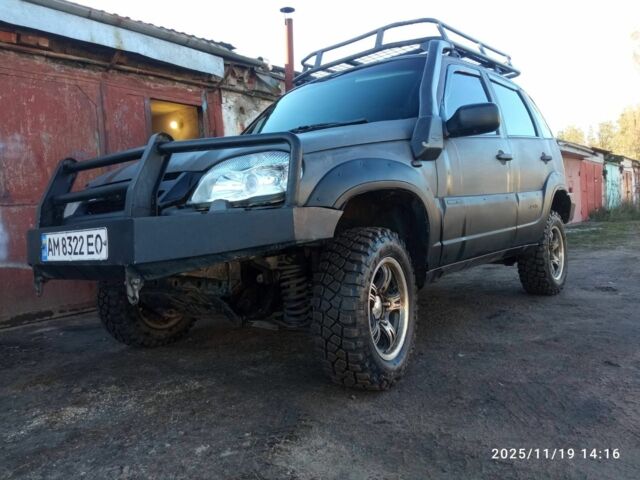 Серый Шевроле Нива, объемом двигателя 1.7 л и пробегом 170 тыс. км за 4100 $, фото 1 на Automoto.ua