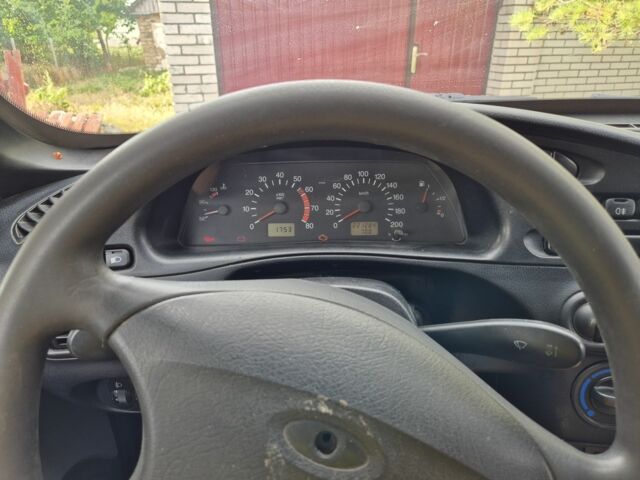 Сірий Шевроле Нива, об'ємом двигуна 1.7 л та пробігом 221 тис. км за 3500 $, фото 6 на Automoto.ua