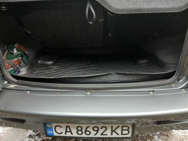 Сірий Шевроле Нива, об'ємом двигуна 1.7 л та пробігом 119 тис. км за 4100 $, фото 3 на Automoto.ua