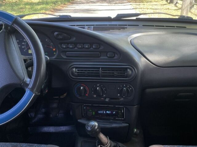 Сірий Шевроле Нива, об'ємом двигуна 1.7 л та пробігом 222 тис. км за 3250 $, фото 5 на Automoto.ua