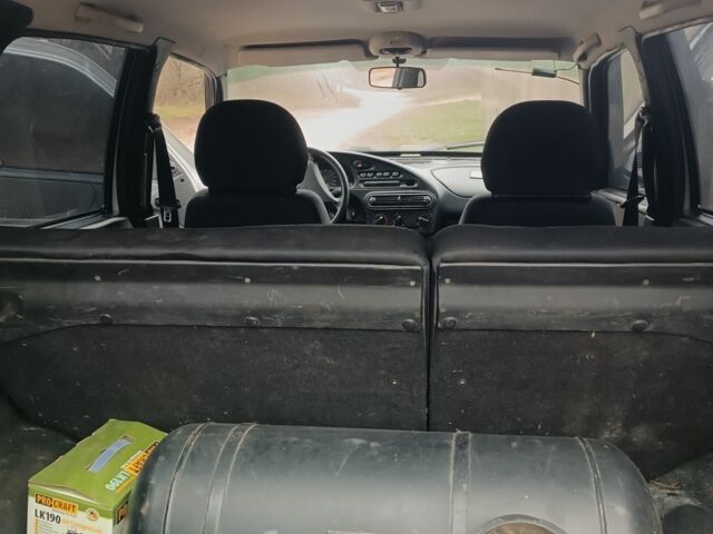 Серый Шевроле Нива, объемом двигателя 1.7 л и пробегом 193 тыс. км за 3200 $, фото 23 на Automoto.ua