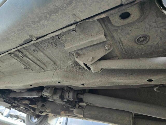 Сірий Шевроле Нива, об'ємом двигуна 1.7 л та пробігом 173 тис. км за 3548 $, фото 14 на Automoto.ua