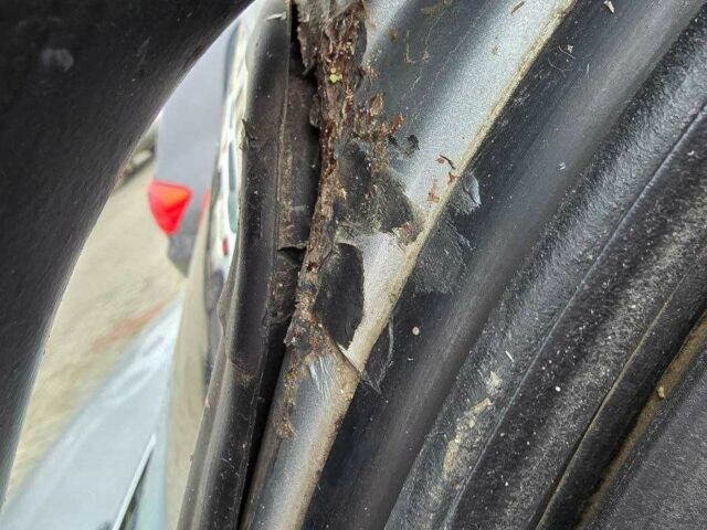 Сірий Шевроле Нива, об'ємом двигуна 1.7 л та пробігом 173 тис. км за 3548 $, фото 13 на Automoto.ua