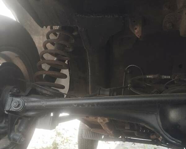 Сірий Шевроле Нива, об'ємом двигуна 1.7 л та пробігом 310 тис. км за 3200 $, фото 3 на Automoto.ua