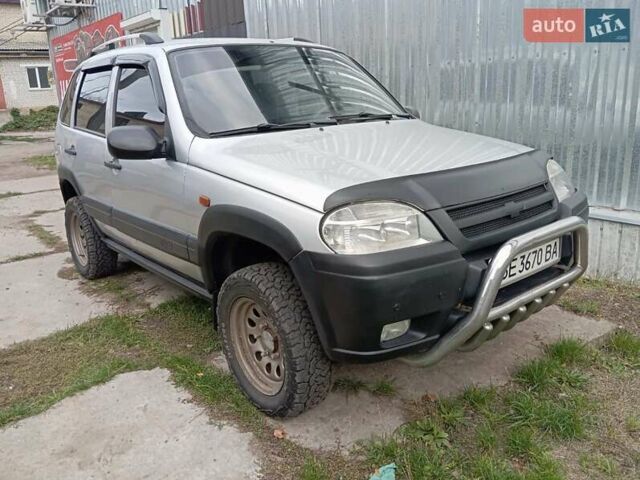 Сірий Шевроле Нива, об'ємом двигуна 1.7 л та пробігом 179 тис. км за 4499 $, фото 7 на Automoto.ua