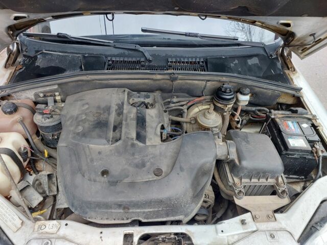 Серый Шевроле Нива, объемом двигателя 1.7 л и пробегом 119 тыс. км за 3150 $, фото 6 на Automoto.ua