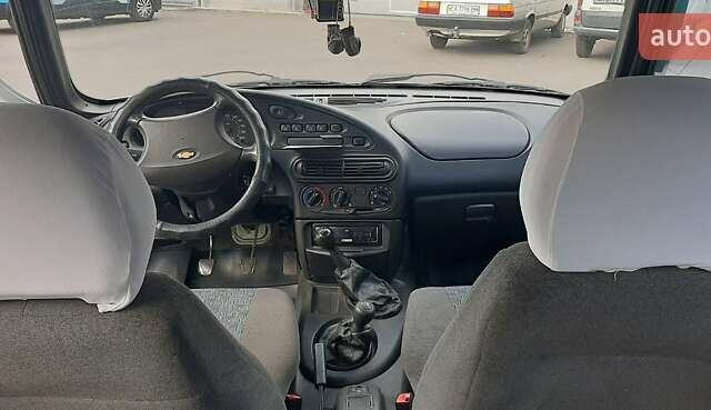 Сірий Шевроле Нива, об'ємом двигуна 1.69 л та пробігом 257 тис. км за 4300 $, фото 18 на Automoto.ua