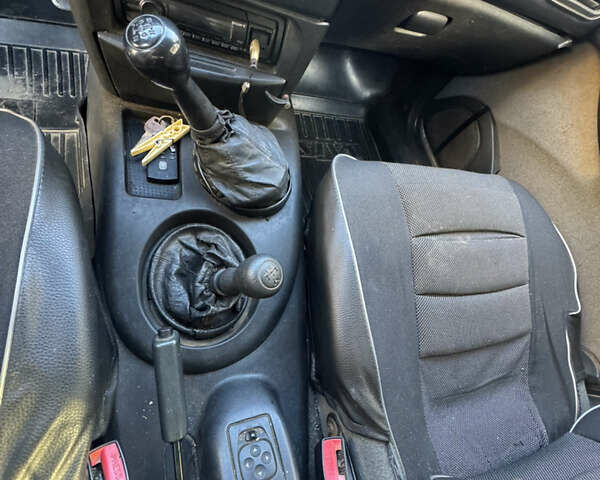 Серый Шевроле Нива, объемом двигателя 1.7 л и пробегом 340 тыс. км за 2700 $, фото 10 на Automoto.ua