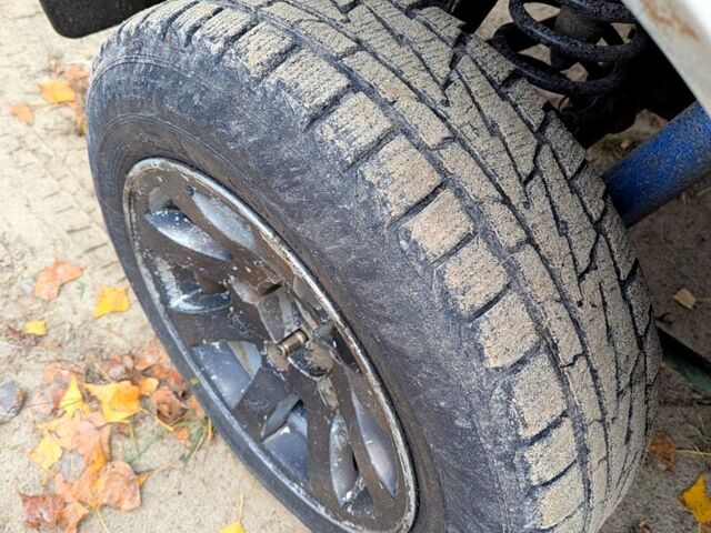 Сірий Шевроле Нива, об'ємом двигуна 1.7 л та пробігом 242 тис. км за 2400 $, фото 7 на Automoto.ua