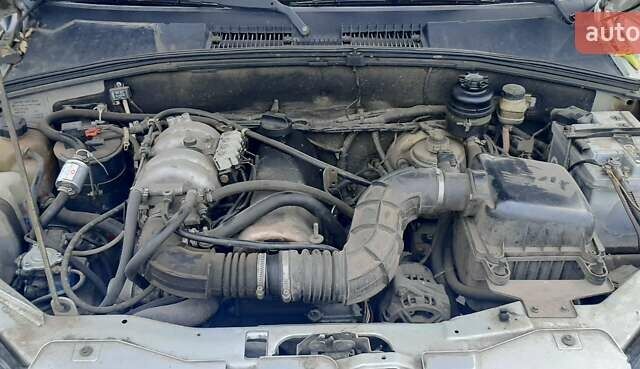 Сірий Шевроле Нива, об'ємом двигуна 1.69 л та пробігом 257 тис. км за 4300 $, фото 20 на Automoto.ua