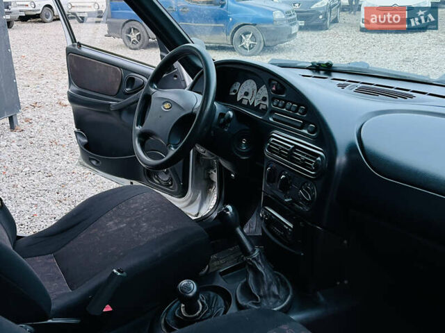 Сірий Шевроле Нива, об'ємом двигуна 1.69 л та пробігом 232 тис. км за 3400 $, фото 18 на Automoto.ua