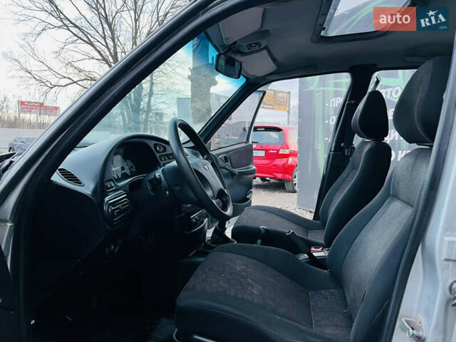 Сірий Шевроле Нива, об'ємом двигуна 1.69 л та пробігом 232 тис. км за 3400 $, фото 8 на Automoto.ua