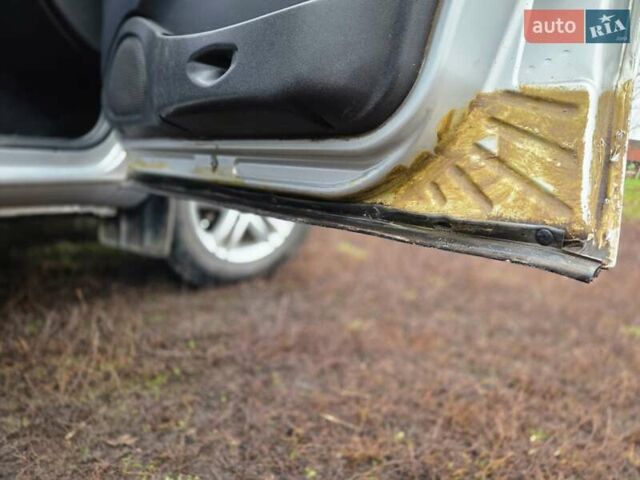 Сірий Шевроле Нива, об'ємом двигуна 1.7 л та пробігом 173 тис. км за 4200 $, фото 8 на Automoto.ua