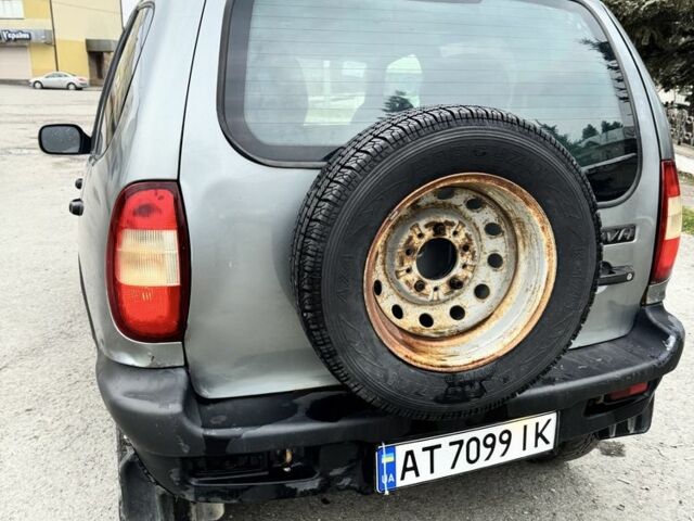 Сірий Шевроле Нива, об'ємом двигуна 1.7 л та пробігом 93 тис. км за 2700 $, фото 5 на Automoto.ua