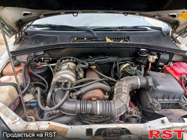 Сірий Шевроле Нива, об'ємом двигуна 1.7 л та пробігом 188 тис. км за 1950 $, фото 5 на Automoto.ua