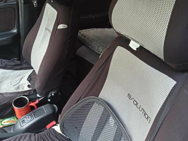 Серый Шевроле Нива, объемом двигателя 0 л и пробегом 170 тыс. км за 6000 $, фото 3 на Automoto.ua