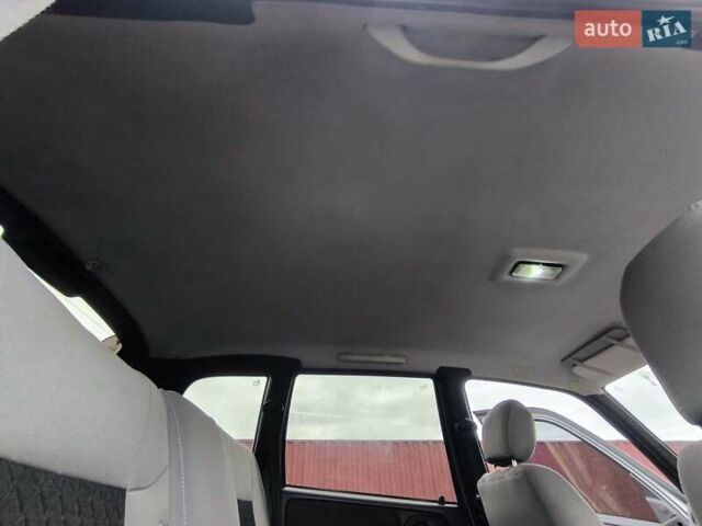 Серый Шевроле Нива, объемом двигателя 1.7 л и пробегом 153 тыс. км за 3800 $, фото 17 на Automoto.ua