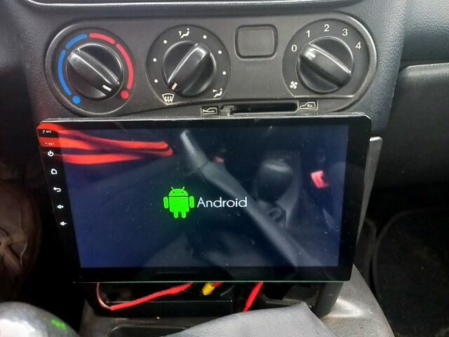 Сірий Шевроле Нива, об'ємом двигуна 1.7 л та пробігом 188 тис. км за 1950 $, фото 7 на Automoto.ua