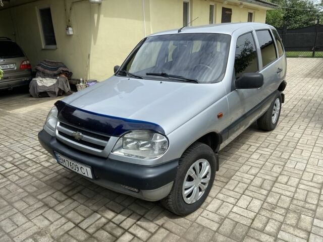 Серый Шевроле Нива, объемом двигателя 0 л и пробегом 162 тыс. км за 3800 $, фото 5 на Automoto.ua