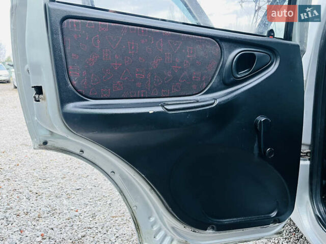 Сірий Шевроле Нива, об'ємом двигуна 1.69 л та пробігом 232 тис. км за 3400 $, фото 14 на Automoto.ua