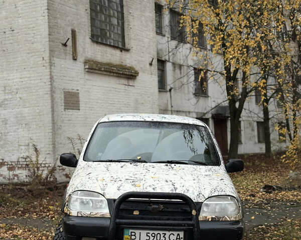 Сірий Шевроле Нива, об'ємом двигуна 1.7 л та пробігом 300 тис. км за 2999 $, фото 1 на Automoto.ua