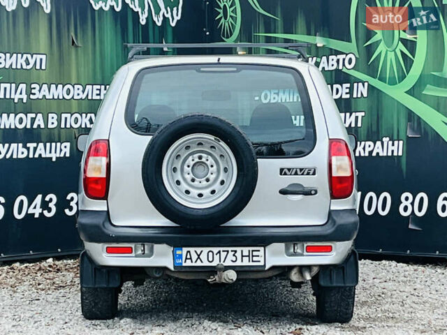 Сірий Шевроле Нива, об'ємом двигуна 1.69 л та пробігом 232 тис. км за 3400 $, фото 6 на Automoto.ua