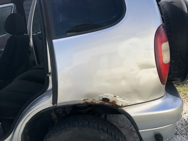 Серый Шевроле Нива, объемом двигателя 1.7 л и пробегом 3 тыс. км за 2500 $, фото 3 на Automoto.ua