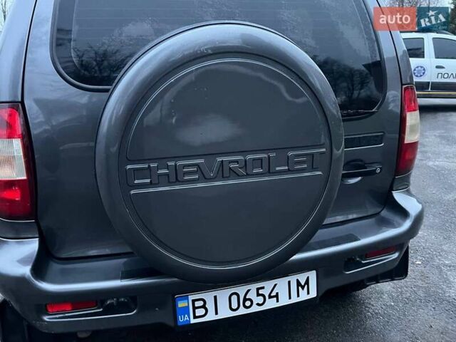 Сірий Шевроле Нива, об'ємом двигуна 1.7 л та пробігом 201 тис. км за 3999 $, фото 10 на Automoto.ua