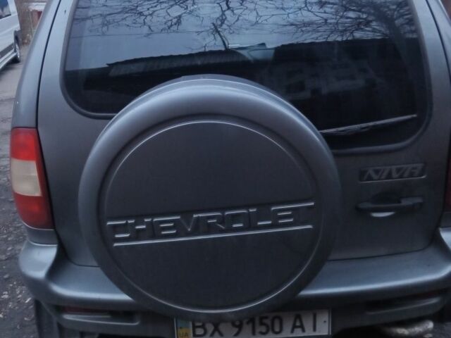 Сірий Шевроле Нива, об'ємом двигуна 1.7 л та пробігом 128 тис. км за 3800 $, фото 3 на Automoto.ua