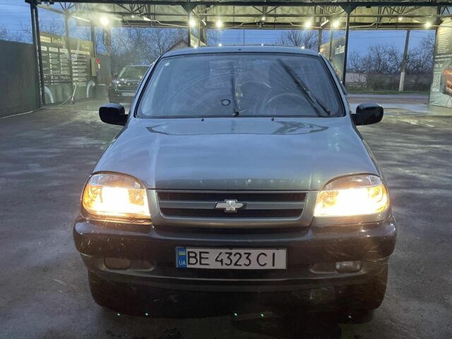 Шевроле Нива 2006 у Миколаєві на Automoto.ua Сірий Шевроле Нива, об'ємом двигуна 1.7 л та пробігом 190 тис. км за 2866 $, фото 8 на Automoto.ua