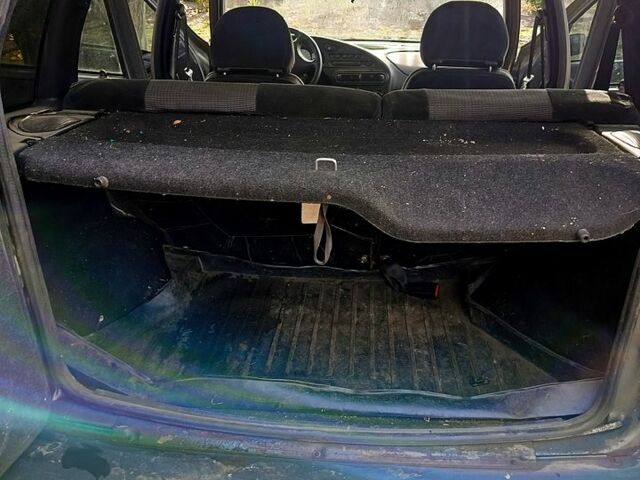 Серый Шевроле Нива, объемом двигателя 1.7 л и пробегом 262 тыс. км за 2500 $, фото 7 на Automoto.ua