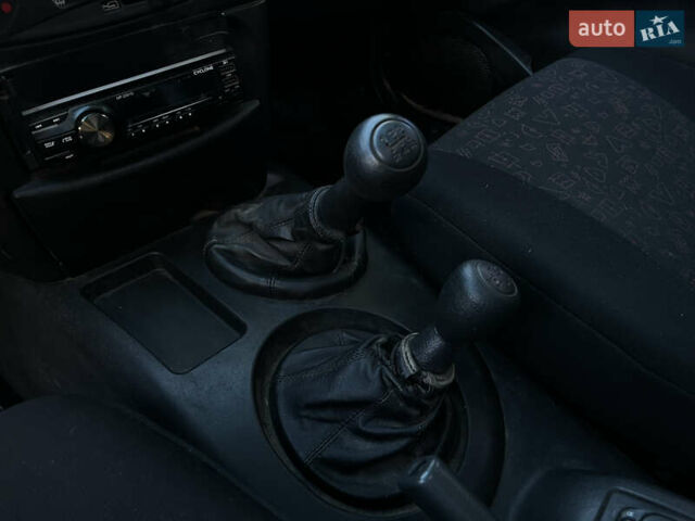 Серый Шевроле Нива, объемом двигателя 1.7 л и пробегом 232 тыс. км за 2700 $, фото 20 на Automoto.ua