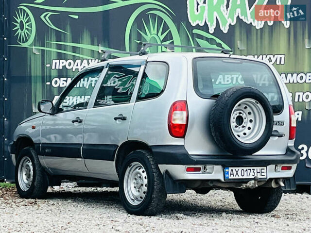Сірий Шевроле Нива, об'ємом двигуна 1.69 л та пробігом 232 тис. км за 3400 $, фото 7 на Automoto.ua